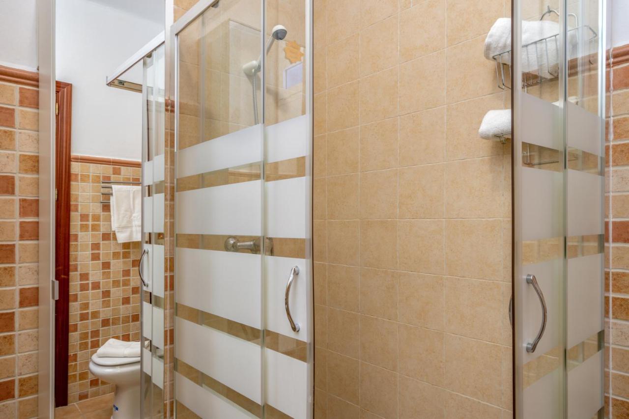 Appartamento Spacious Flat In The Heart Of Torremolinos Ref 39 Esterno foto