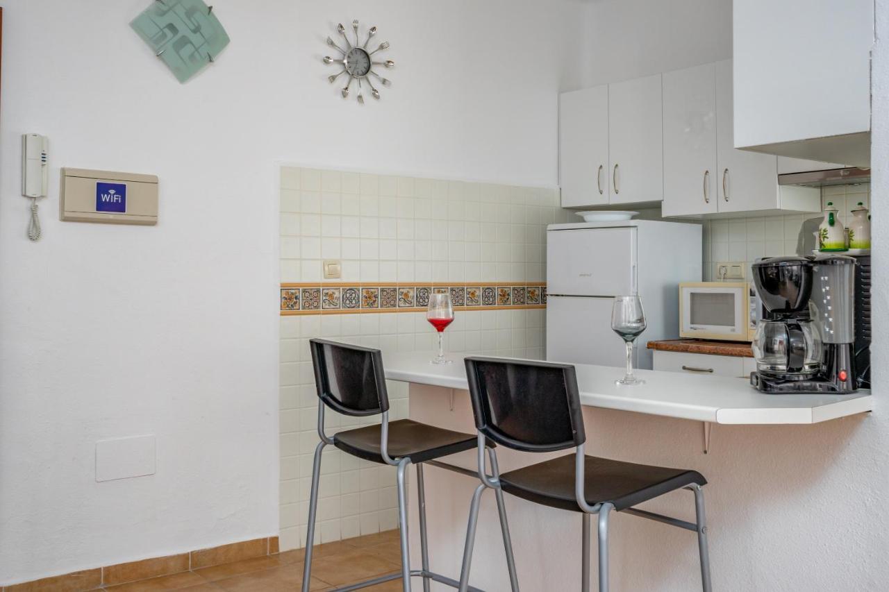 Appartamento Spacious Flat In The Heart Of Torremolinos Ref 39 Esterno foto
