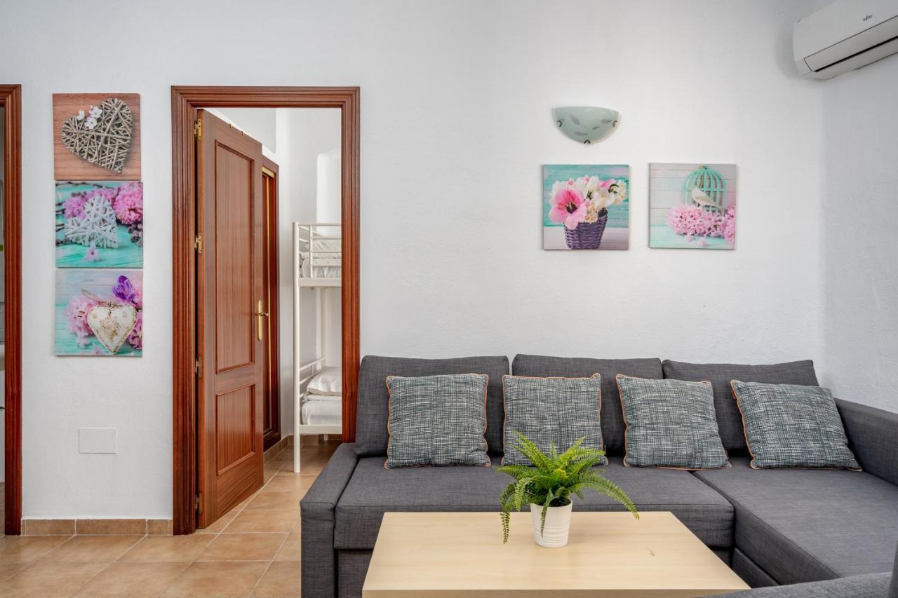 Appartamento Spacious Flat In The Heart Of Torremolinos Ref 39 Esterno foto