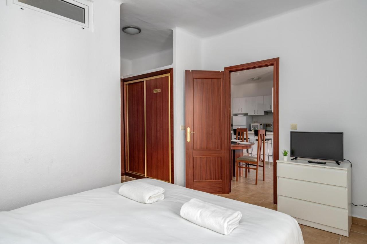 Appartamento Spacious Flat In The Heart Of Torremolinos Ref 39 Esterno foto