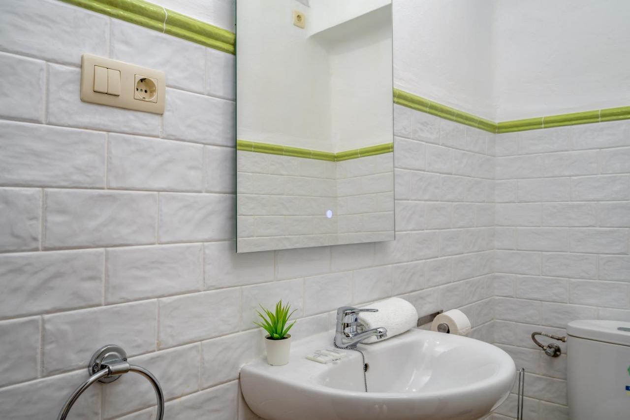 Appartamento Spacious Flat In The Heart Of Torremolinos Ref 39 Esterno foto