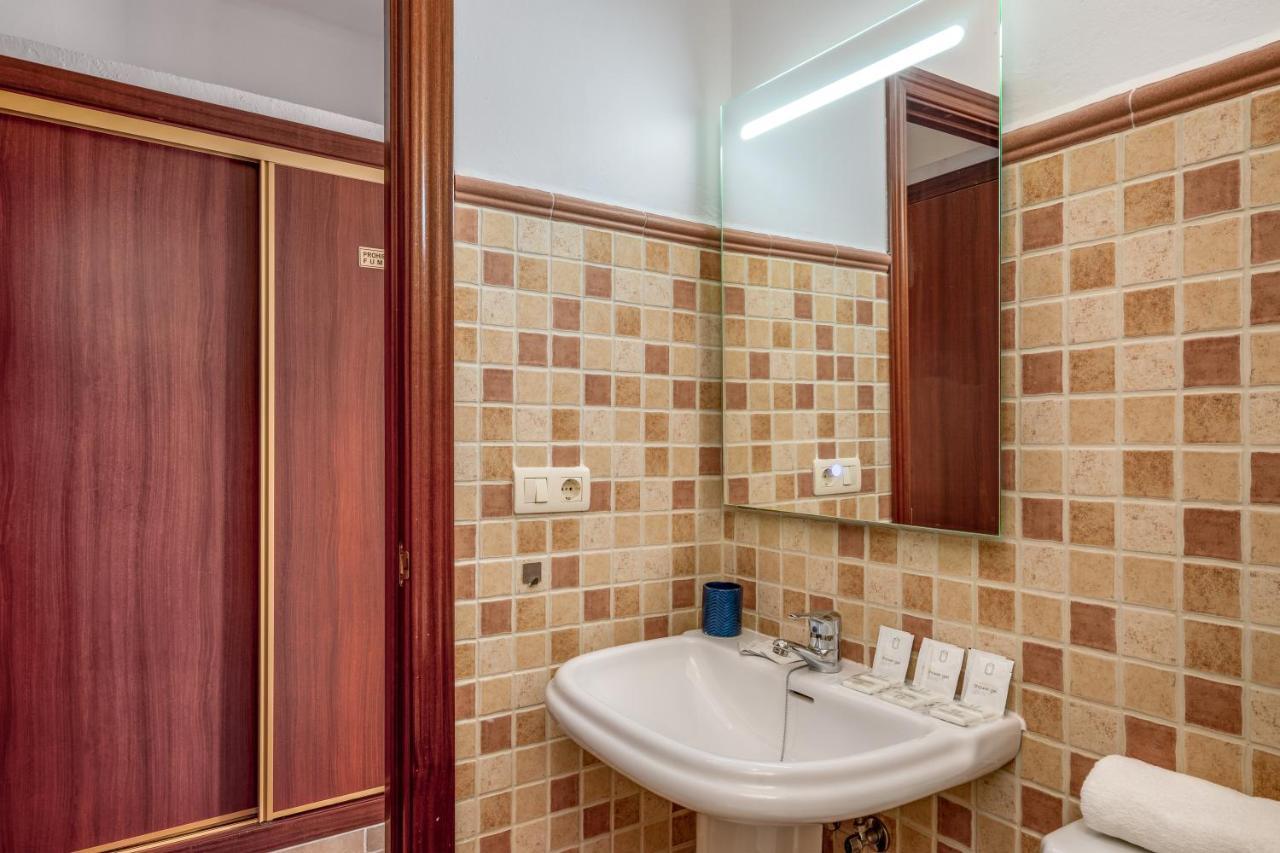 Appartamento Spacious Flat In The Heart Of Torremolinos Ref 39 Esterno foto